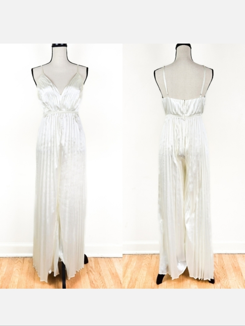 🦋LAST🦋 NWT Storia Cream Pleated Satin Jumpsuit, Size Small